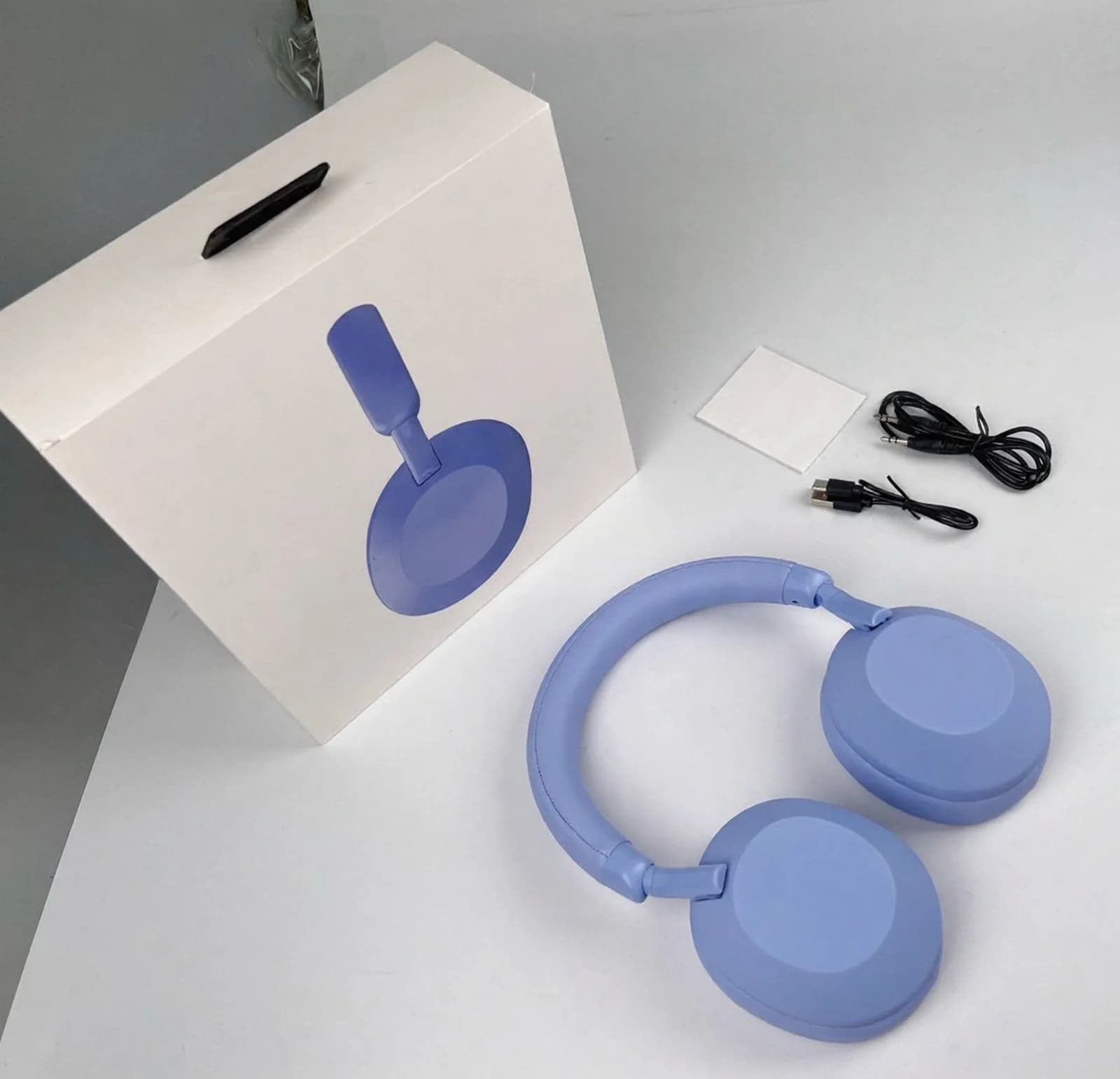 Bezvadu Bluetooth auss austiņas ar aktīvo trokšņu slāpēšanu